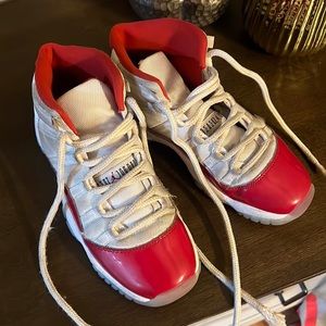 Jordan 11 Cherries
